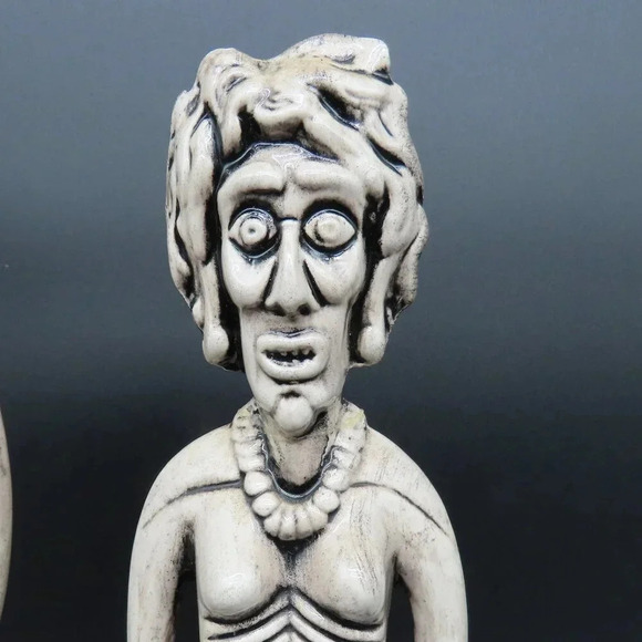 Vintage Weirdo Zombie Man Woman Voodoo Ceramic Pair - Picture 4 of 5